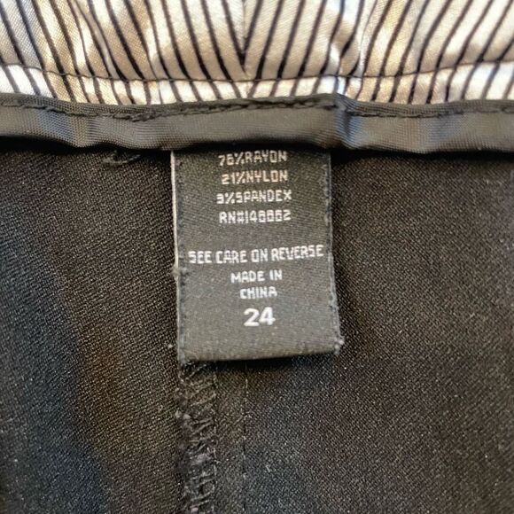 Women's Torrid  Bootcut Stretch Cropped Trouser Black Pants sz. 24T  #MM - Picture 6 of 9